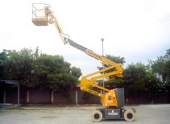 Plataforma com Lança Articulada Haulotte HA12IP 