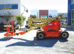 Plataforma com Lança Articulada JLG E400A 
