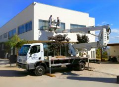 Plataforma Montada sobre Caminhão Multitel 270