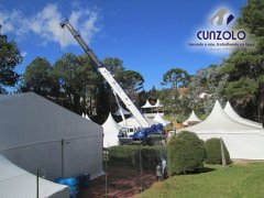 Içamento de Container com Guindaste
