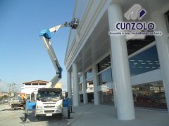 Instalação de Letreiro com Plataforma Elevatória